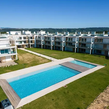 Mar A Vista - Condominium With Pool, Gym And Sea Views Nazare Exterior photo